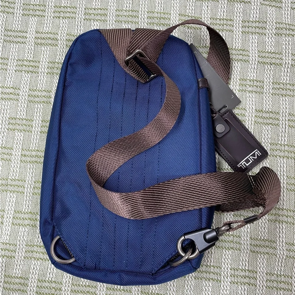 🌺 Tumi Alpha Bravo Compact Shoulder Bag|Chest Pack